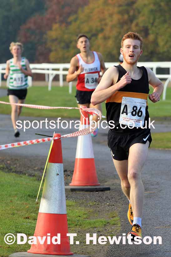 2022 Norman Woodcock Memorial Road Relays (organised by Elswick Harriers), Gosforth Park Racecourse, Newcastle.  Photo: David T. Hewitson/Sports for All Pics